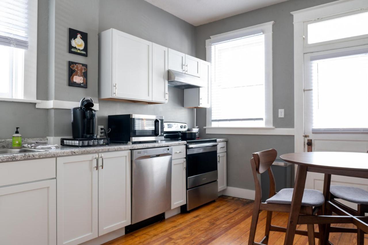Updated 3 Bedroom Unit With Balcony! Cape Girardeau Zewnętrze zdjęcie